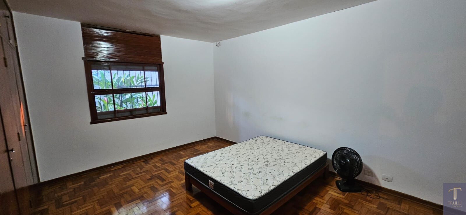 Casa à venda com 3 quartos, 235m² - Foto 13