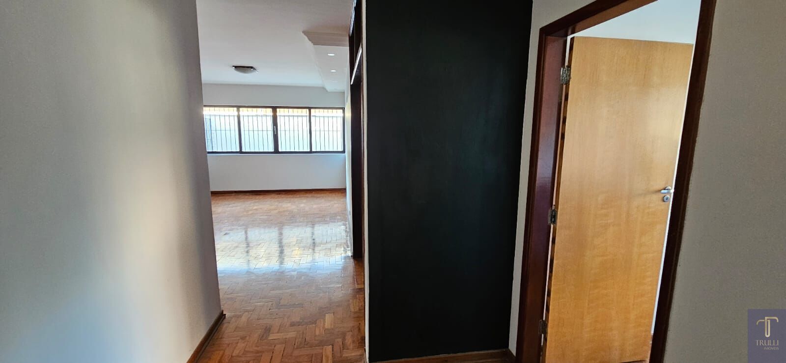 Casa à venda com 3 quartos, 235m² - Foto 5