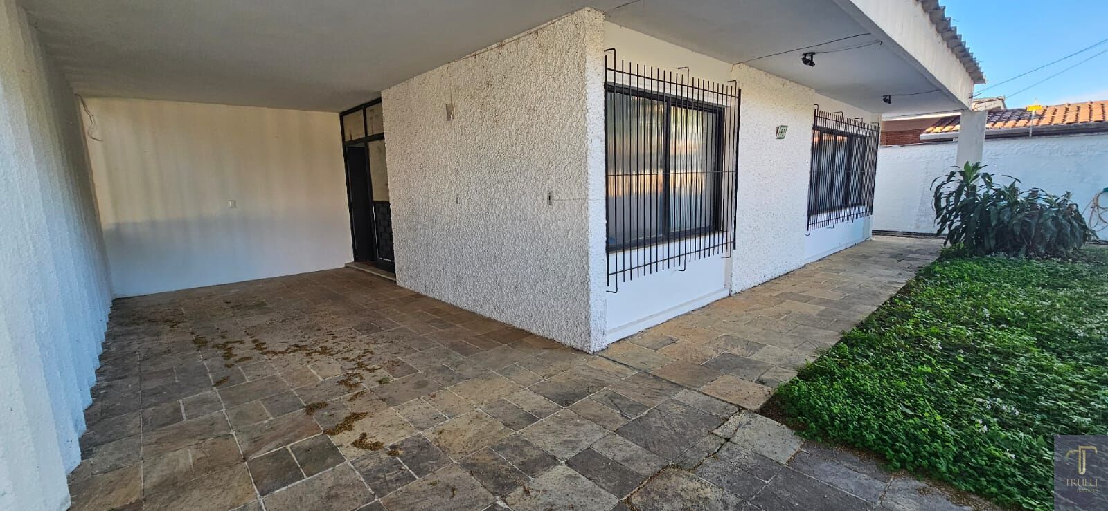 Casa à venda com 3 quartos, 235m² - Foto 3