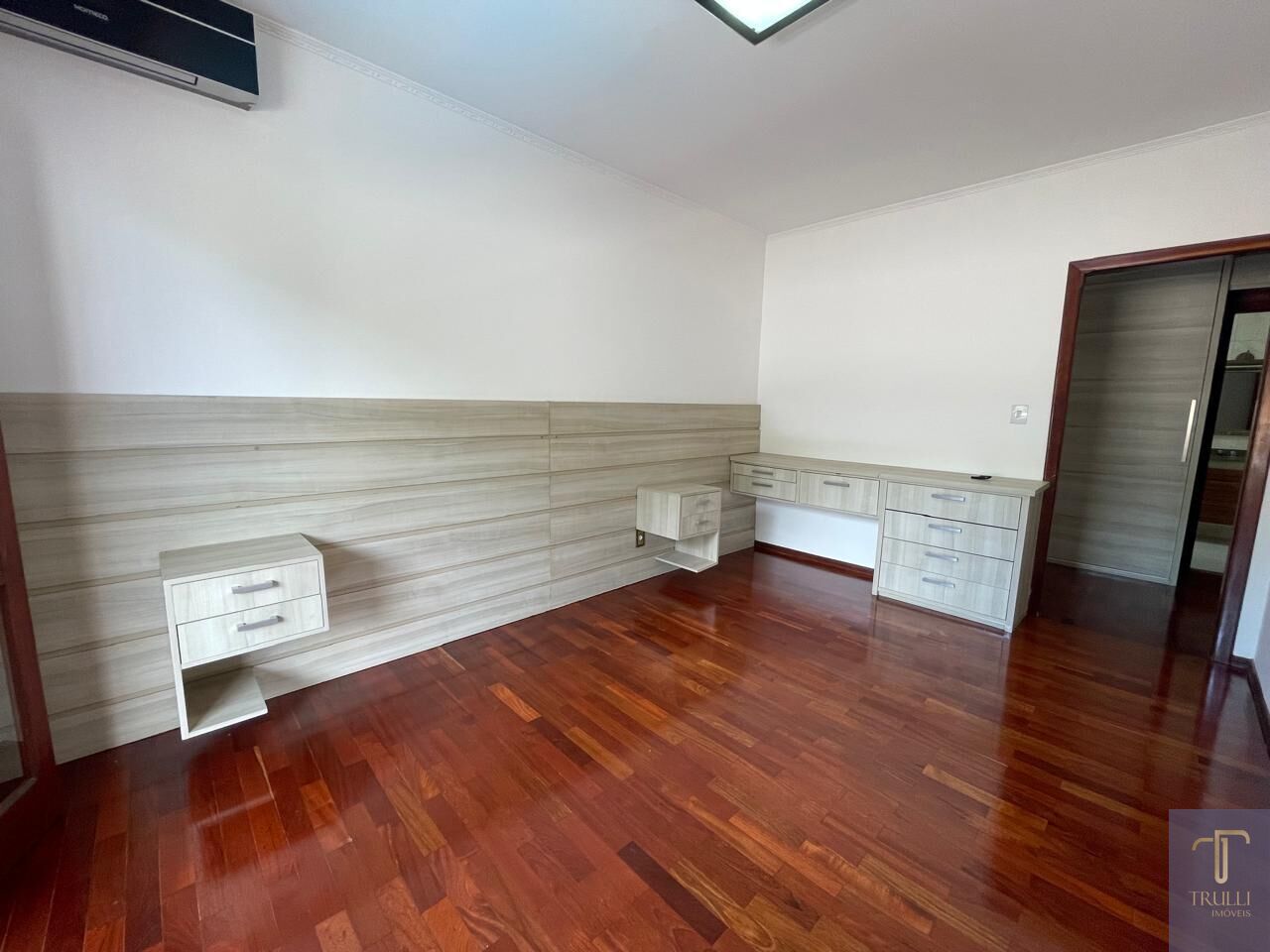 Casa de Condomínio para alugar com 4 quartos, 260m² - Foto 11