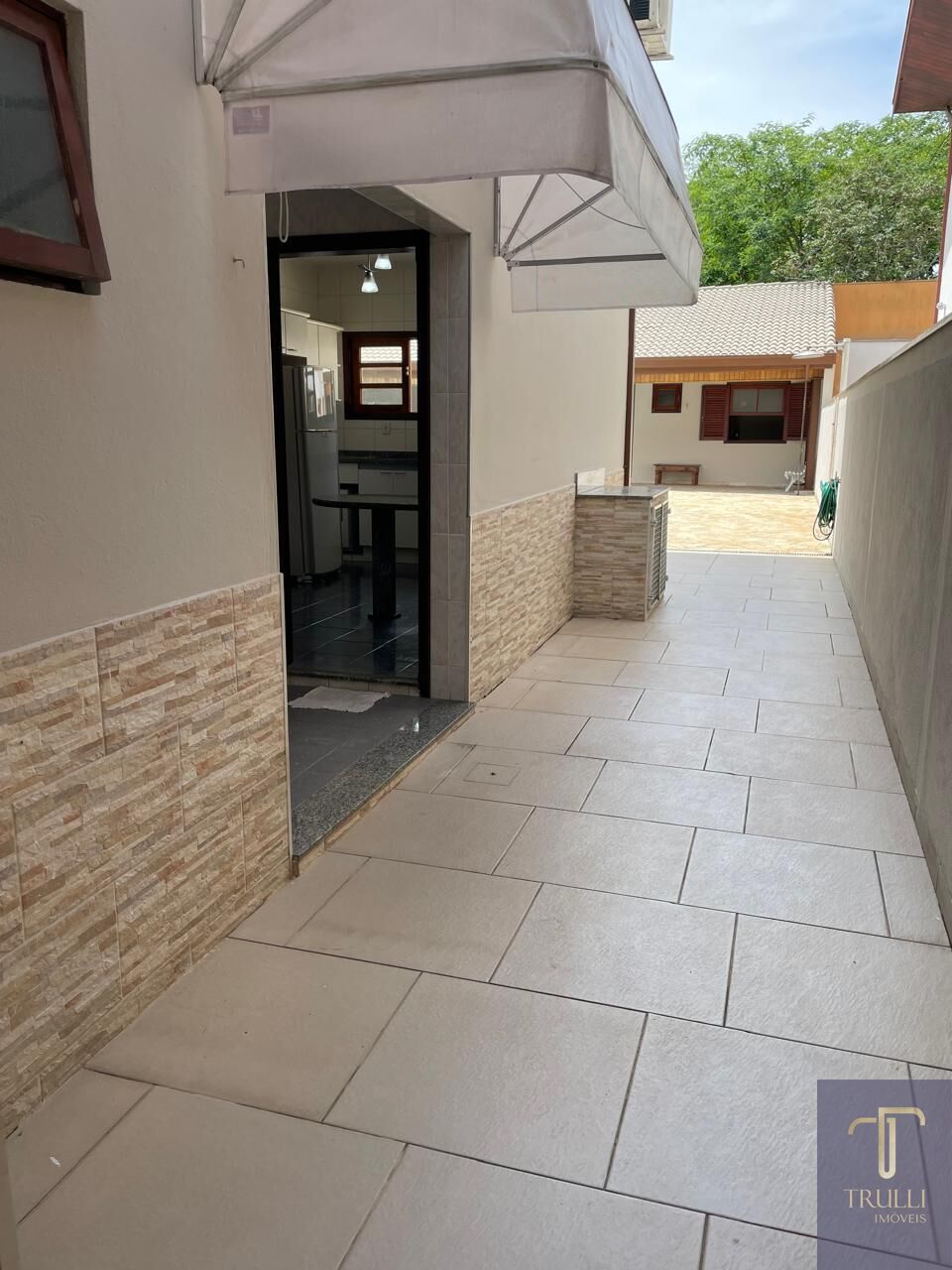 Casa de Condomínio para alugar com 4 quartos, 260m² - Foto 24