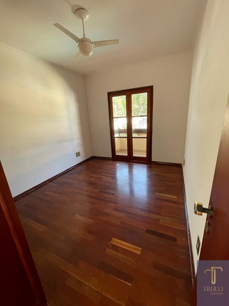 Casa de Condomínio para alugar com 4 quartos, 260m² - Foto 22