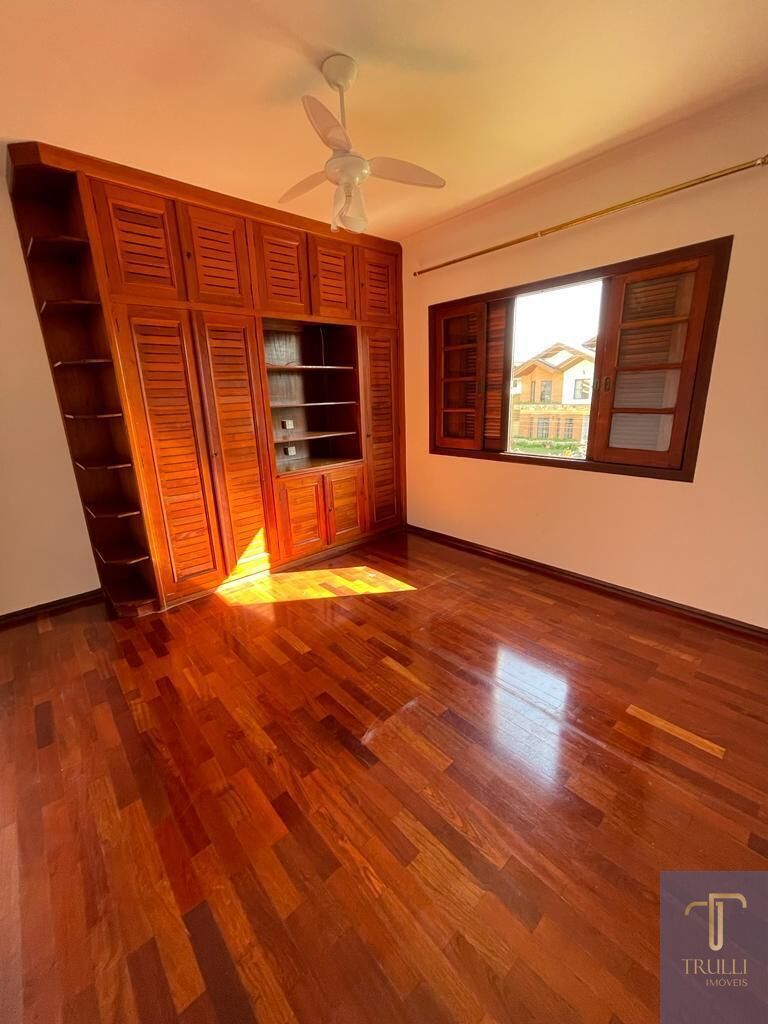 Casa de Condomínio para alugar com 4 quartos, 260m² - Foto 16