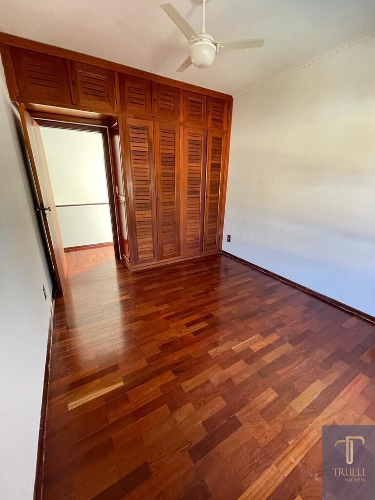 Casa de Condomínio para alugar com 4 quartos, 260m² - Foto 21