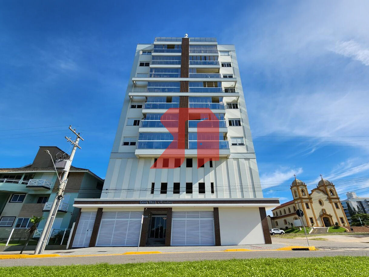 Apartamento com 2 Quartos sendo 1 Suíte a 350 m da Praia da Vila, Imbituba