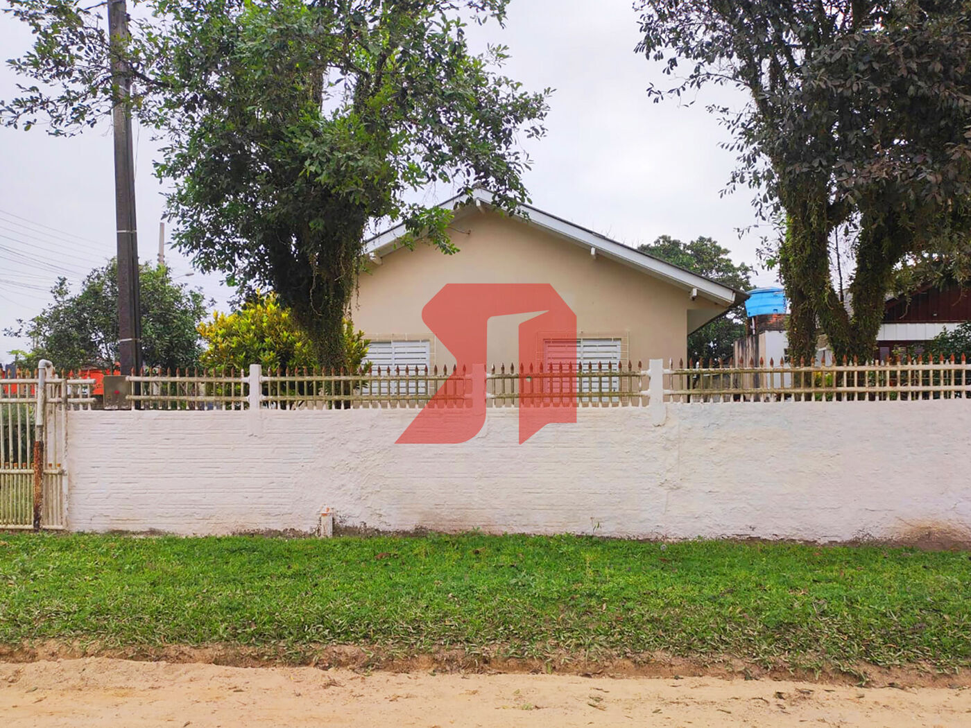 Casa 3 Quartos de Esquina em Itapirubá Sul