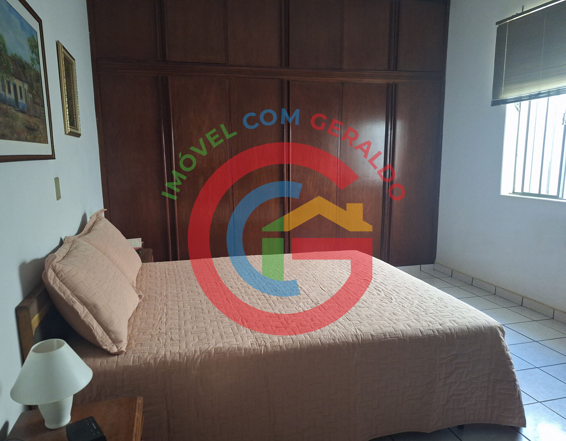 Casa à venda com 3 quartos, 284m² - Foto 7