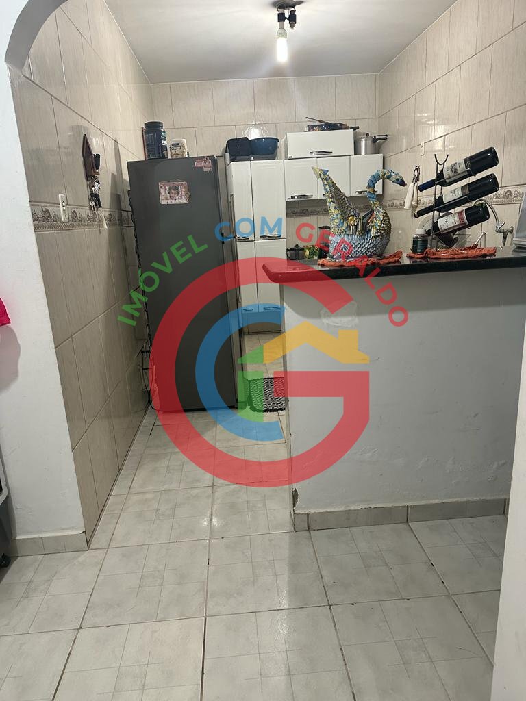 Casa à venda com 2 quartos, 90m² - Foto 6