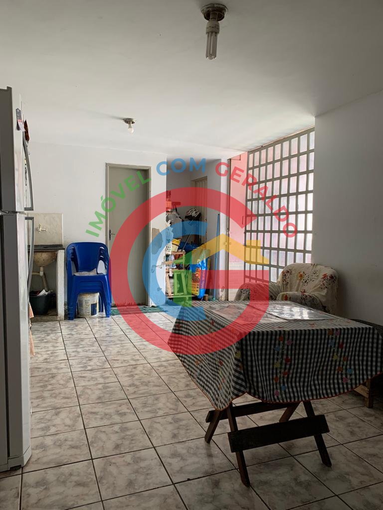 Casa à venda com 2 quartos, 90m² - Foto 25