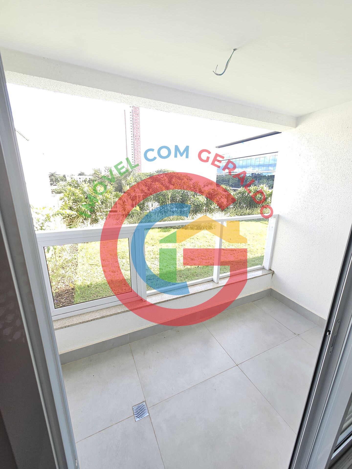 Apartamento à venda com 3 quartos, 80m² - Foto 1