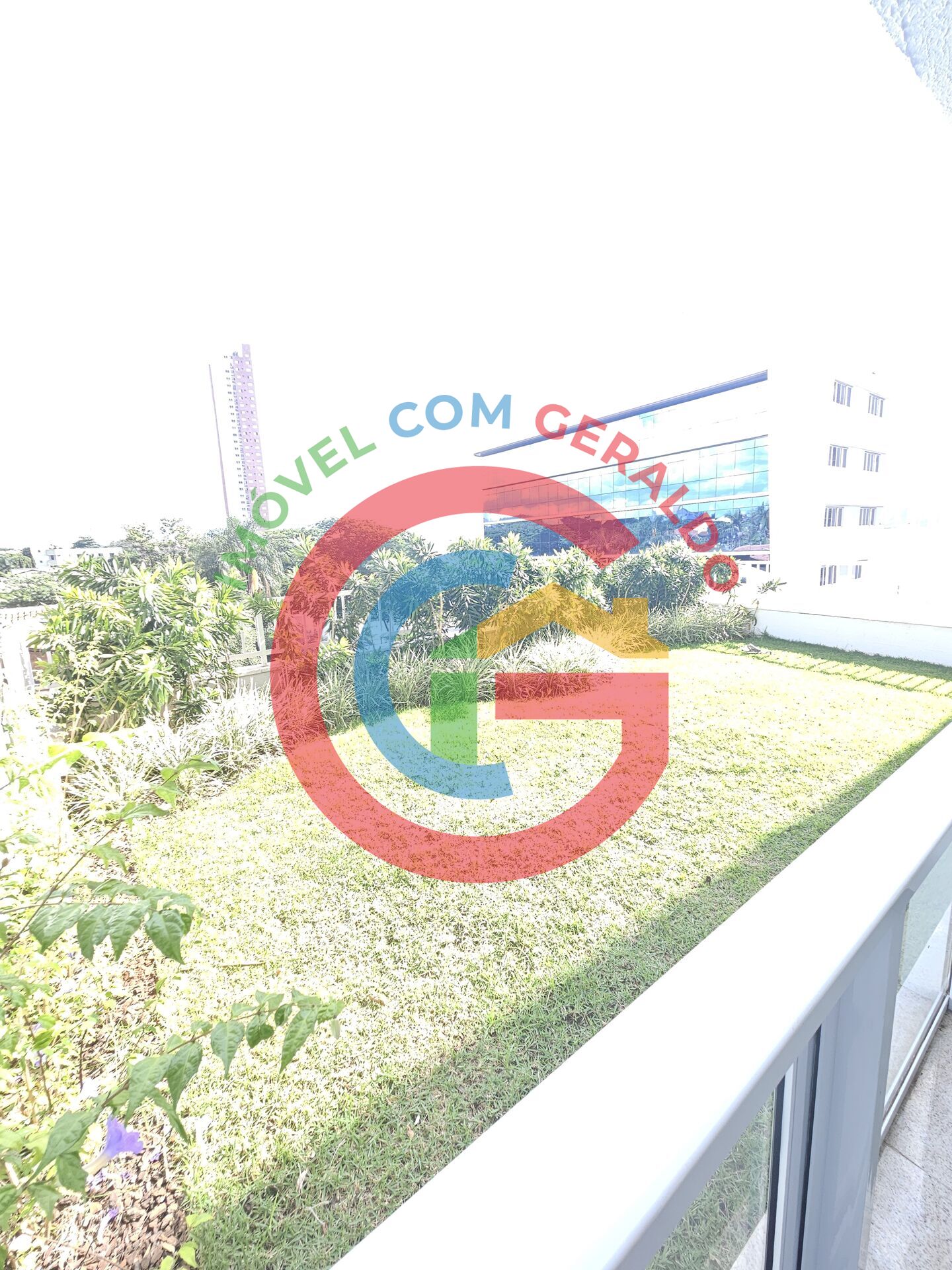Apartamento à venda com 3 quartos, 80m² - Foto 2