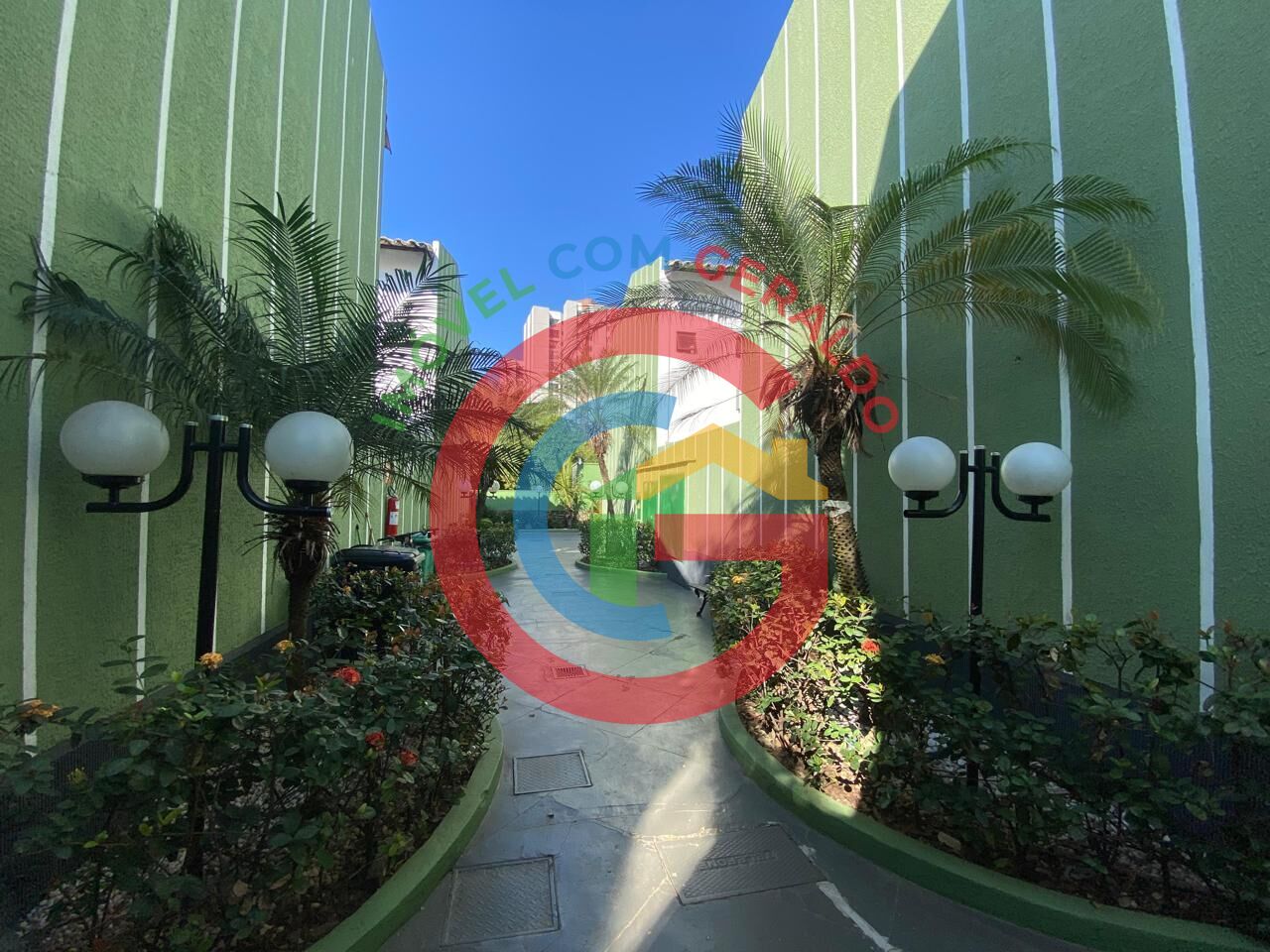 Casa de Condomínio à venda com 4 quartos, 101m² - Foto 2