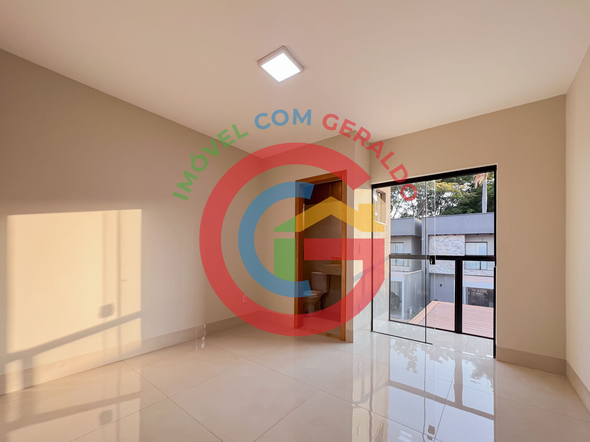 Casa de Condomínio à venda com 3 quartos, 115m² - Foto 1