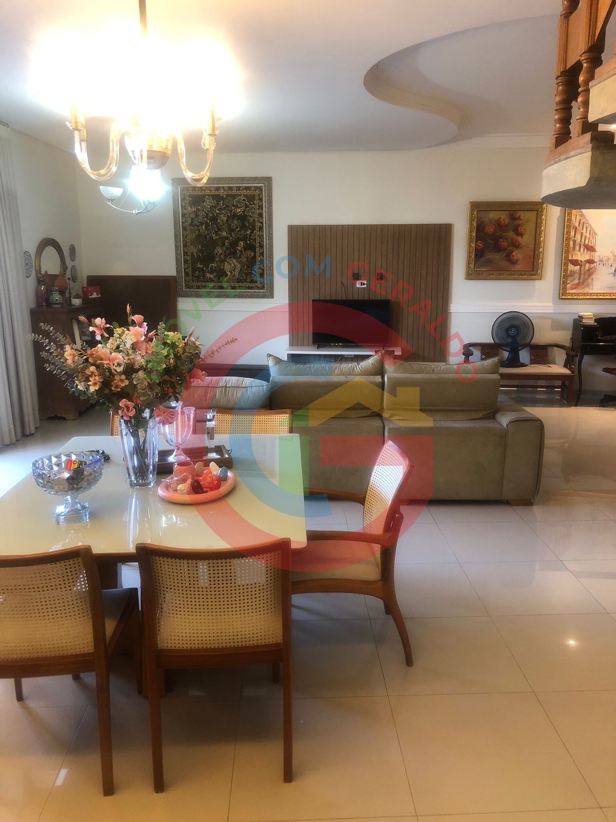 Sobrado, 4 quartos, 341 m² - Foto 1