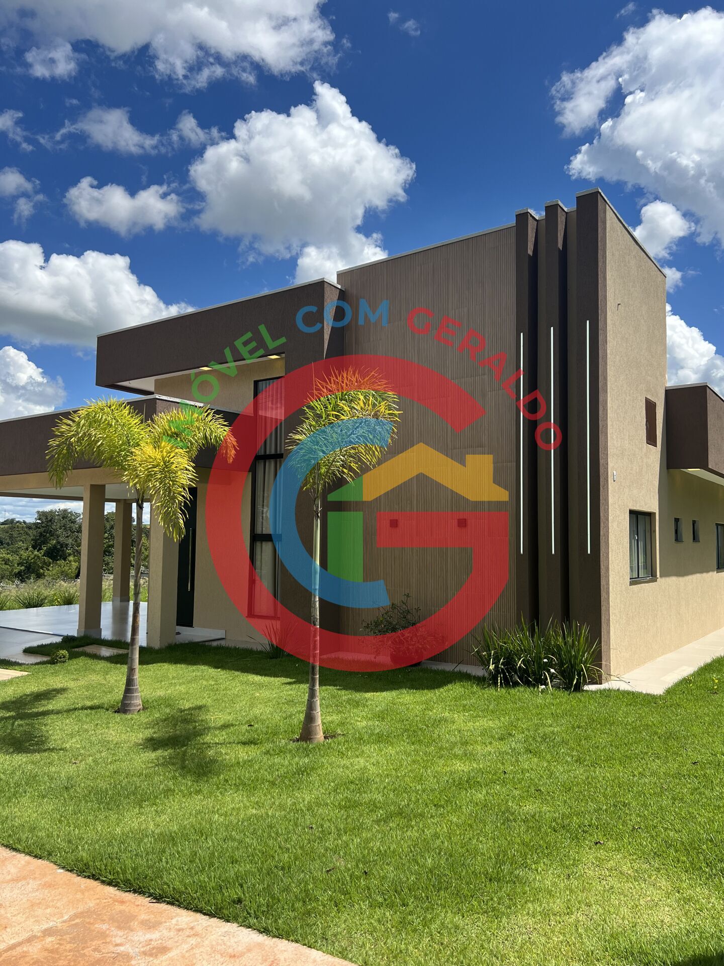 Casa à venda com 4 quartos, 200m² - Foto 5