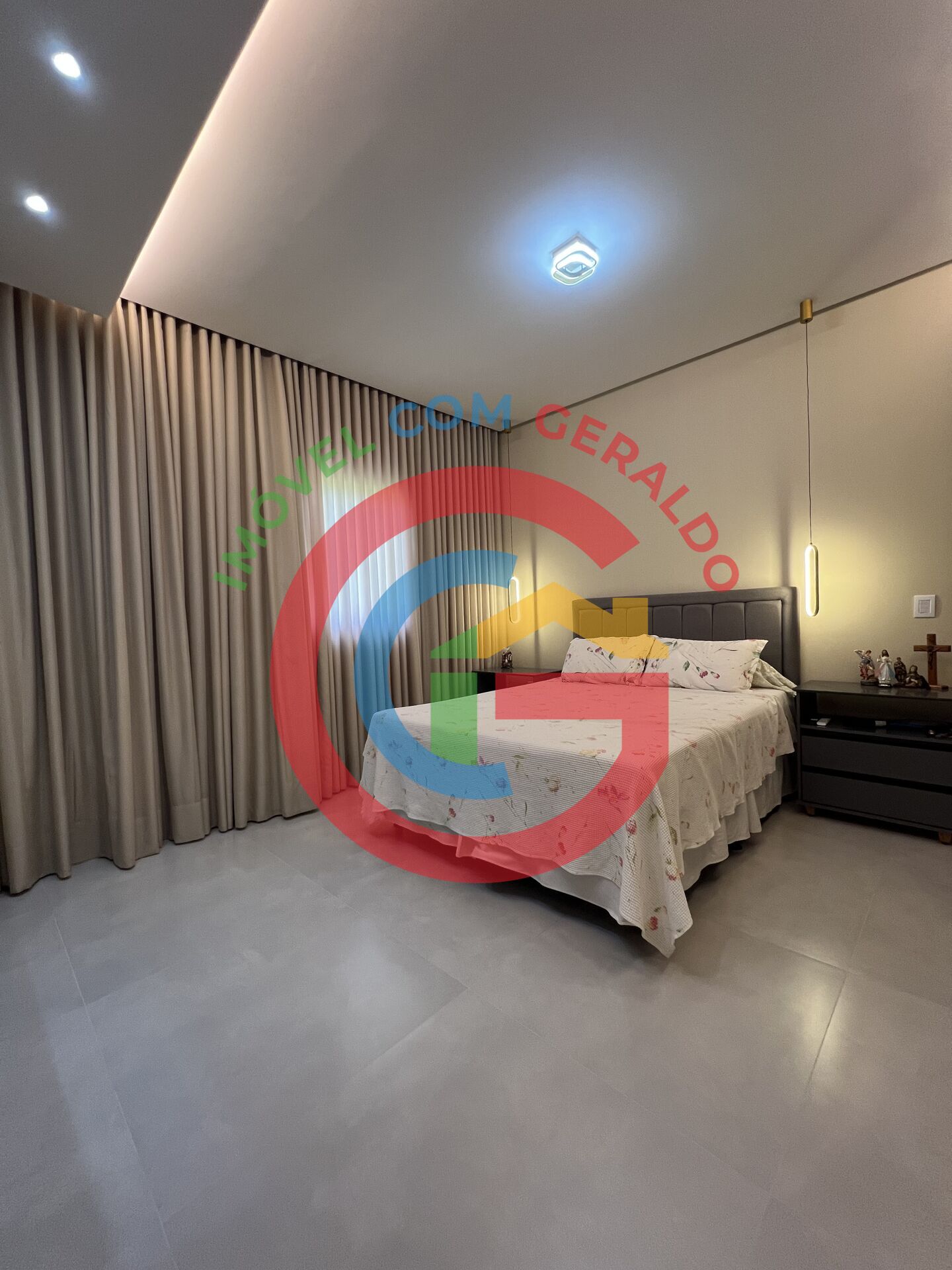 Casa à venda com 4 quartos, 200m² - Foto 8