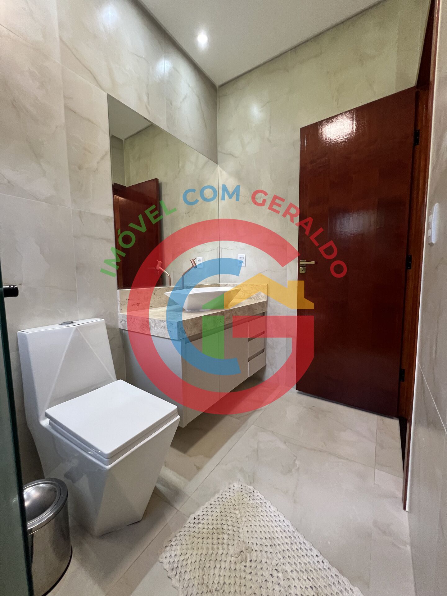 Casa à venda com 4 quartos, 200m² - Foto 10