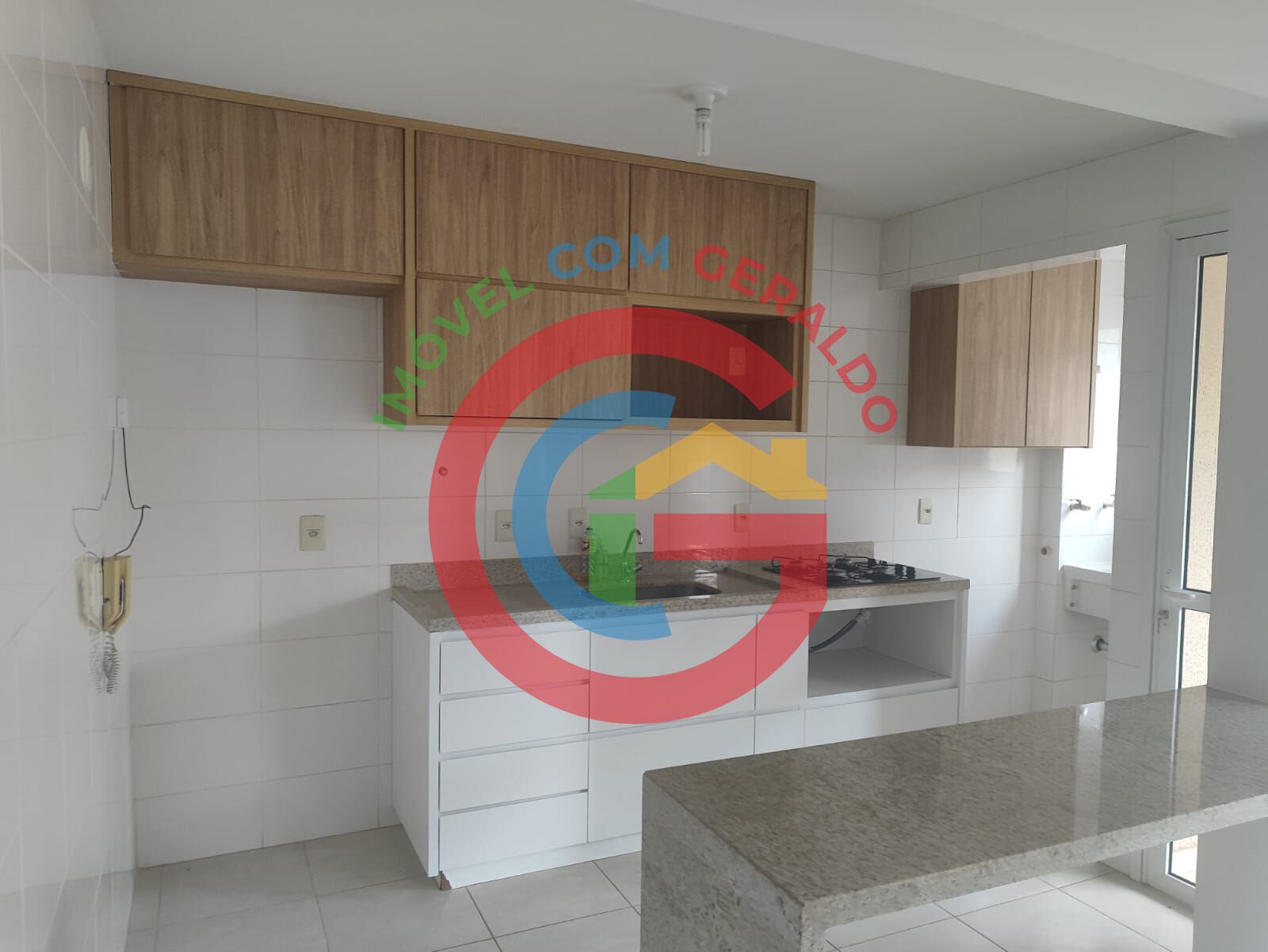 Apartamento à venda com 2 quartos, 64m² - Foto 2