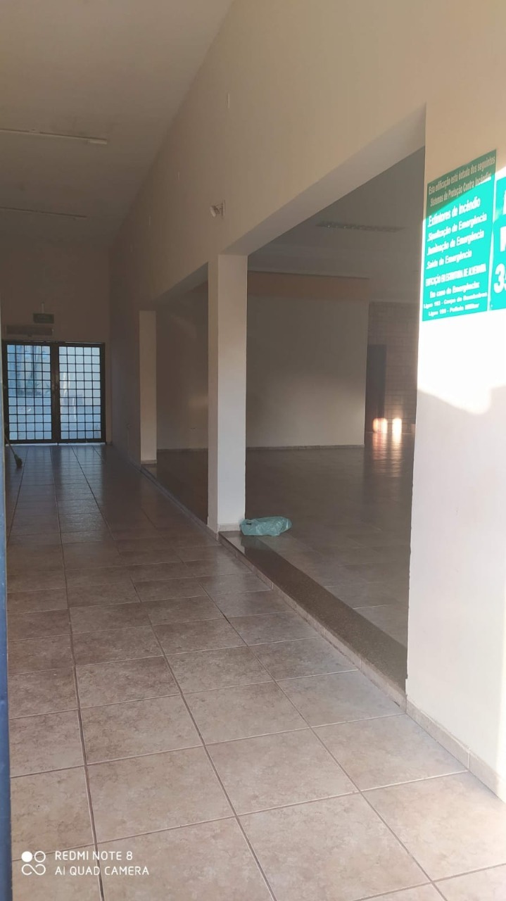Sala-Conjunto, 350 m² - Foto 1