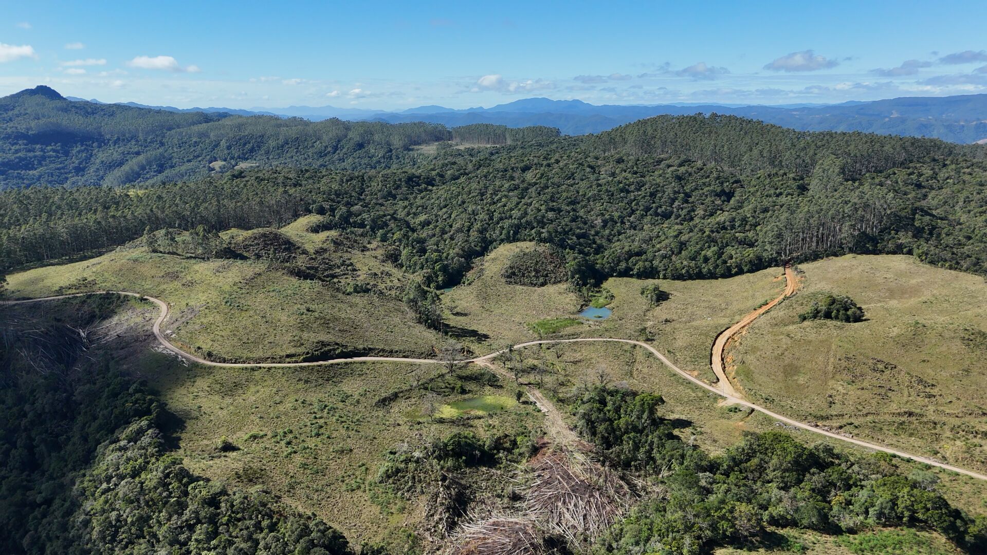 Fazenda à venda, 910000m² - Foto 1