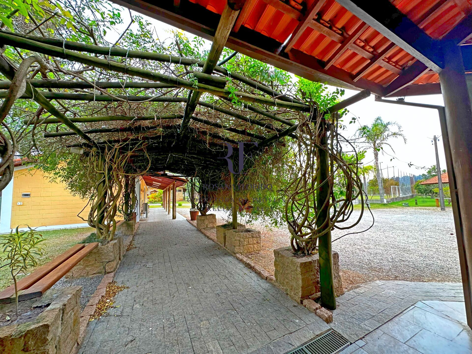 Casa de Condomínio à venda com 3 quartos, 400m² - Foto 60