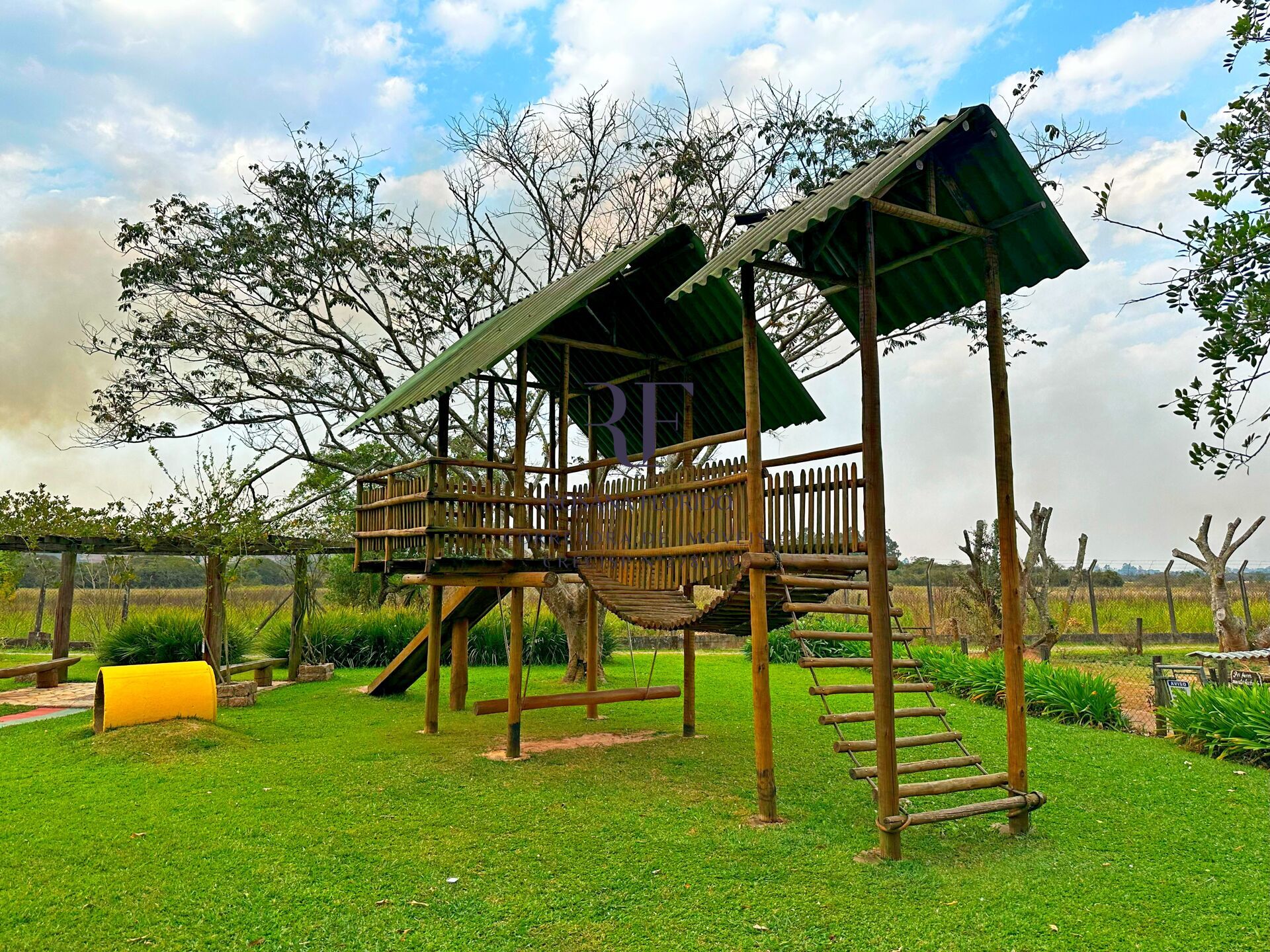 Casa de Condomínio à venda com 3 quartos, 400m² - Foto 52