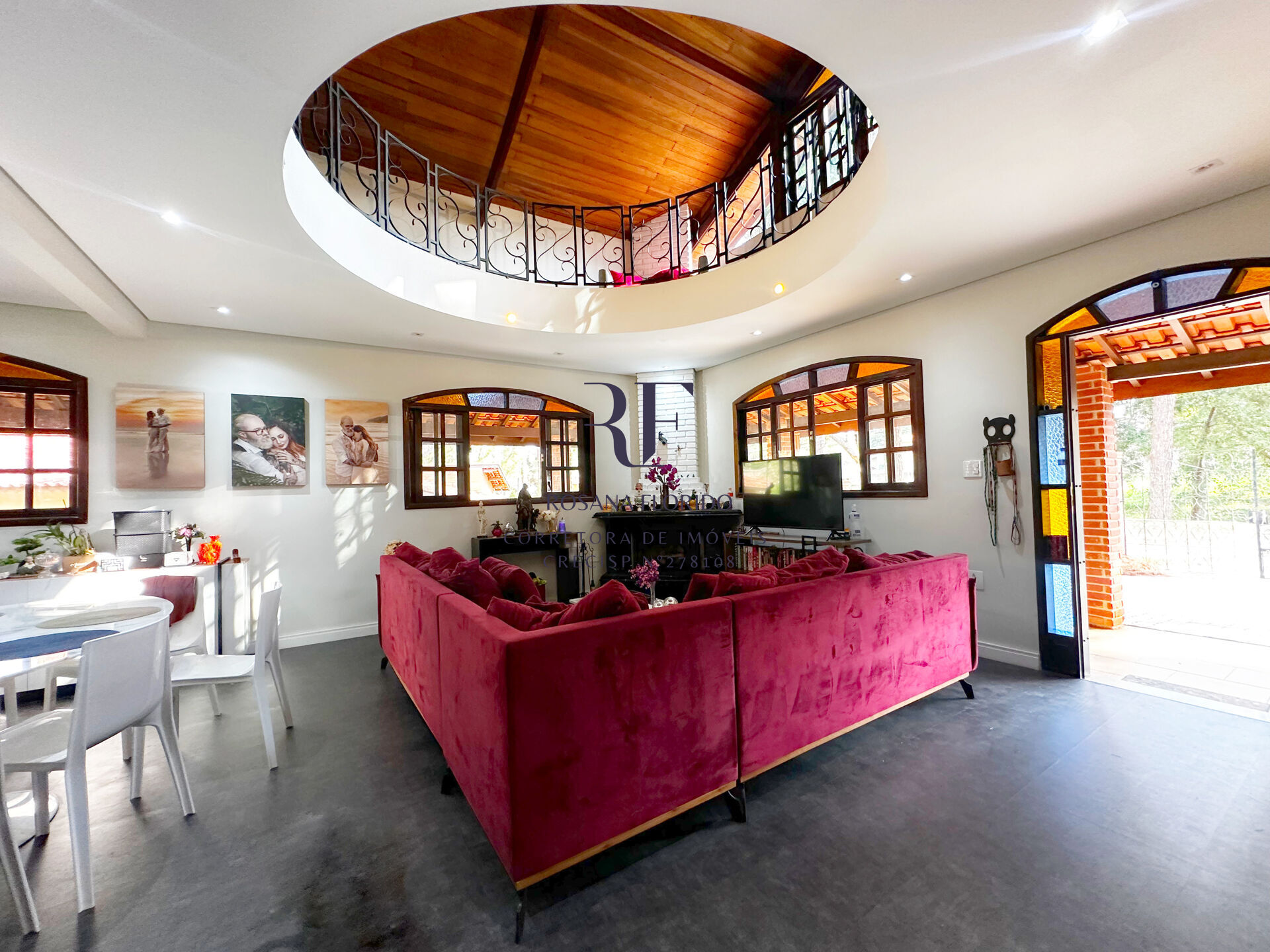 Casa de Condomínio à venda com 5 quartos, 405m² - Foto 1