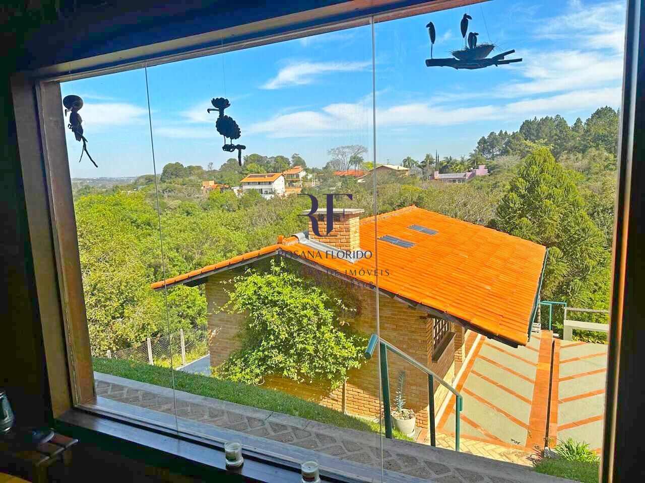 Casa de Condomínio à venda com 3 quartos, 282m² - Foto 3