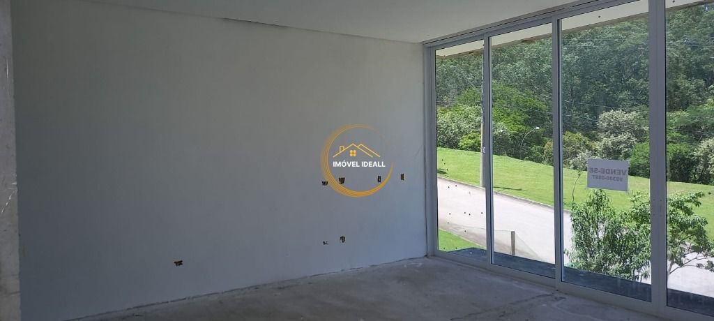 Casa à venda com 3 quartos, 338m² - Foto 9