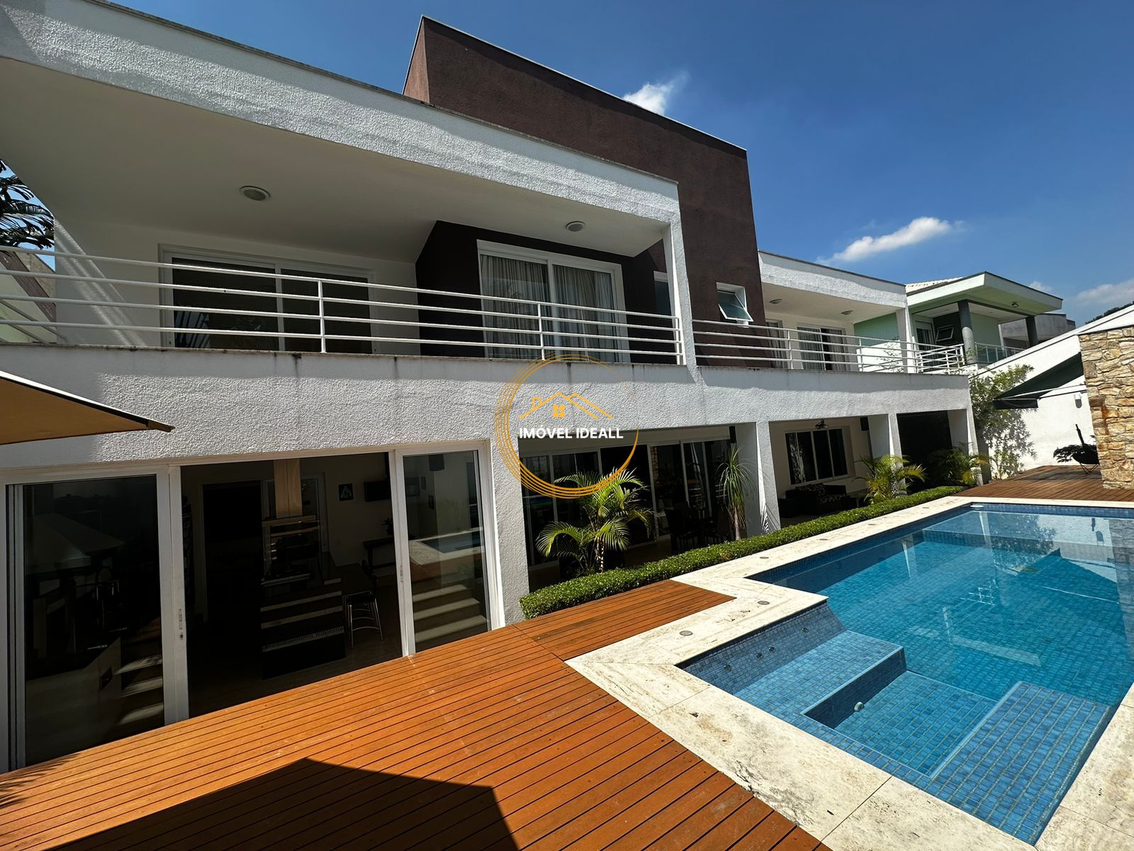Casa à venda com 4 quartos, 780m² - Foto 1