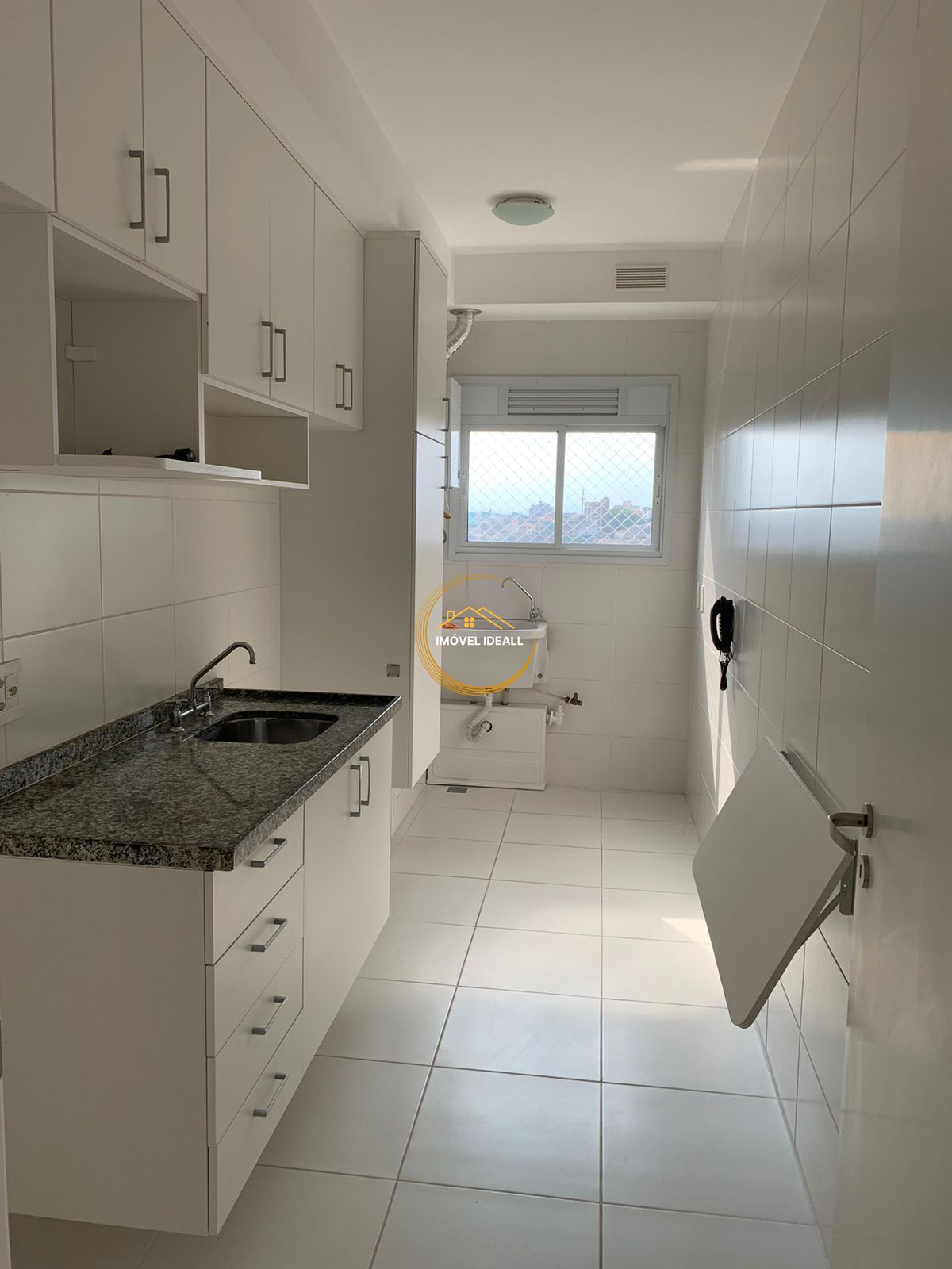 Apartamento à venda com 1 quarto, 41m² - Foto 2