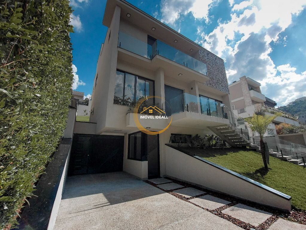 Casa, 4 quartos, 440 m² - Foto 1