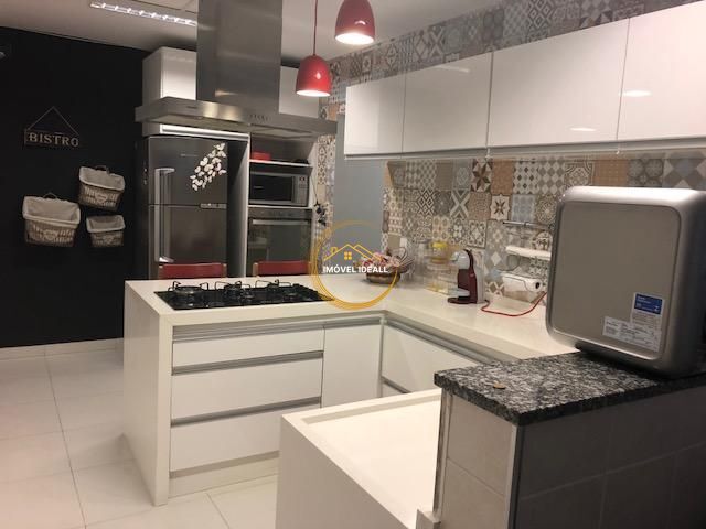 Apartamento à venda com 4 quartos, 136m² - Foto 8