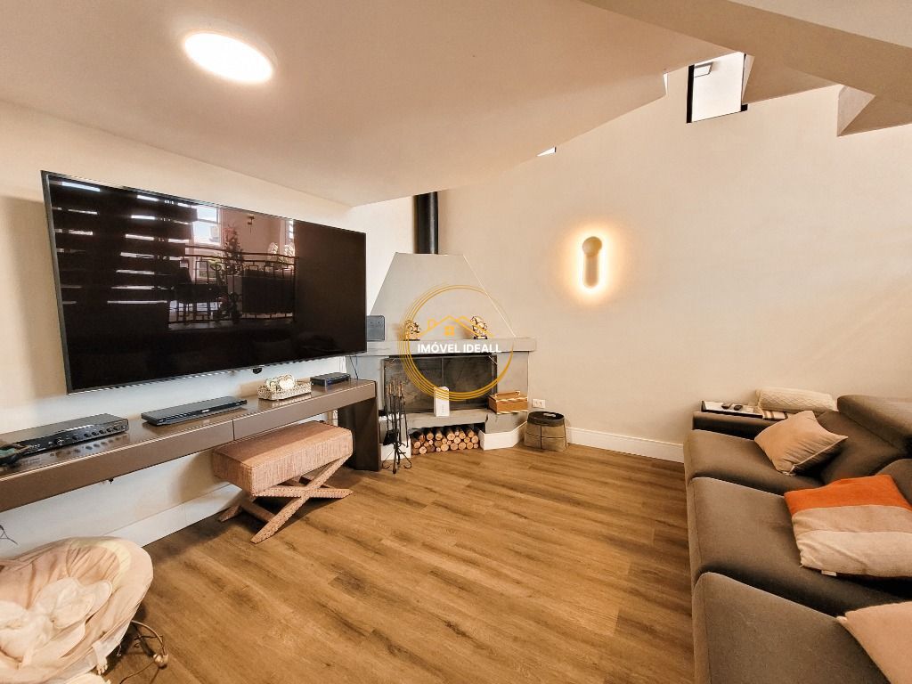 Casa à venda com 3 quartos, 347m² - Foto 6