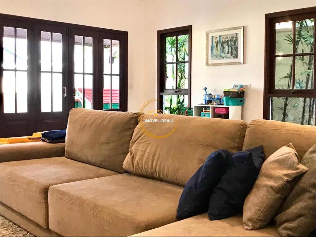 Casa à venda com 4 quartos, 306m² - Foto 11