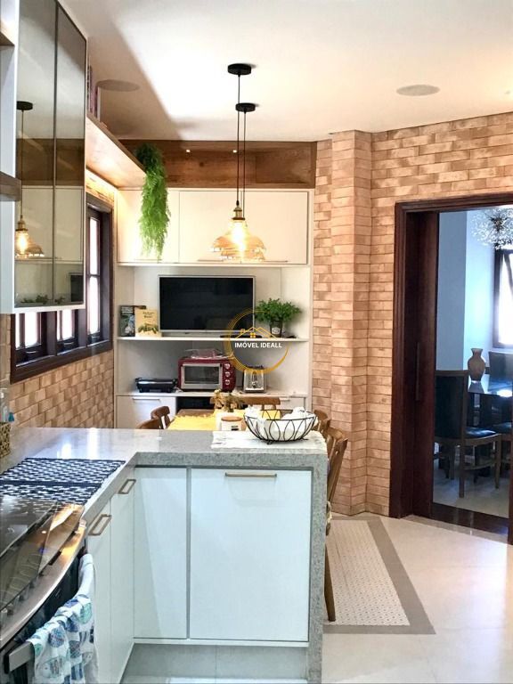 Casa à venda com 4 quartos, 306m² - Foto 6