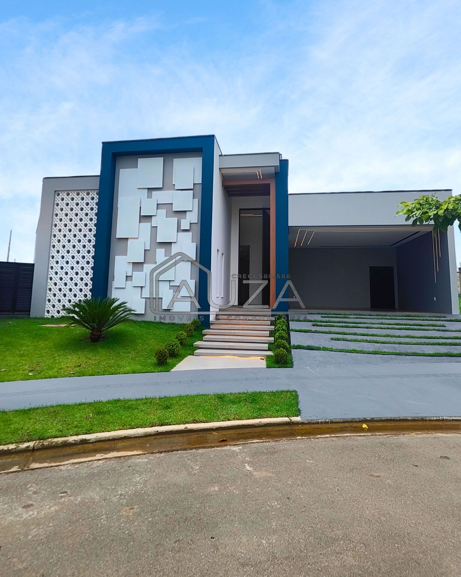 Casa de Condomínio à venda com 4 quartos, 380m² - Foto 2