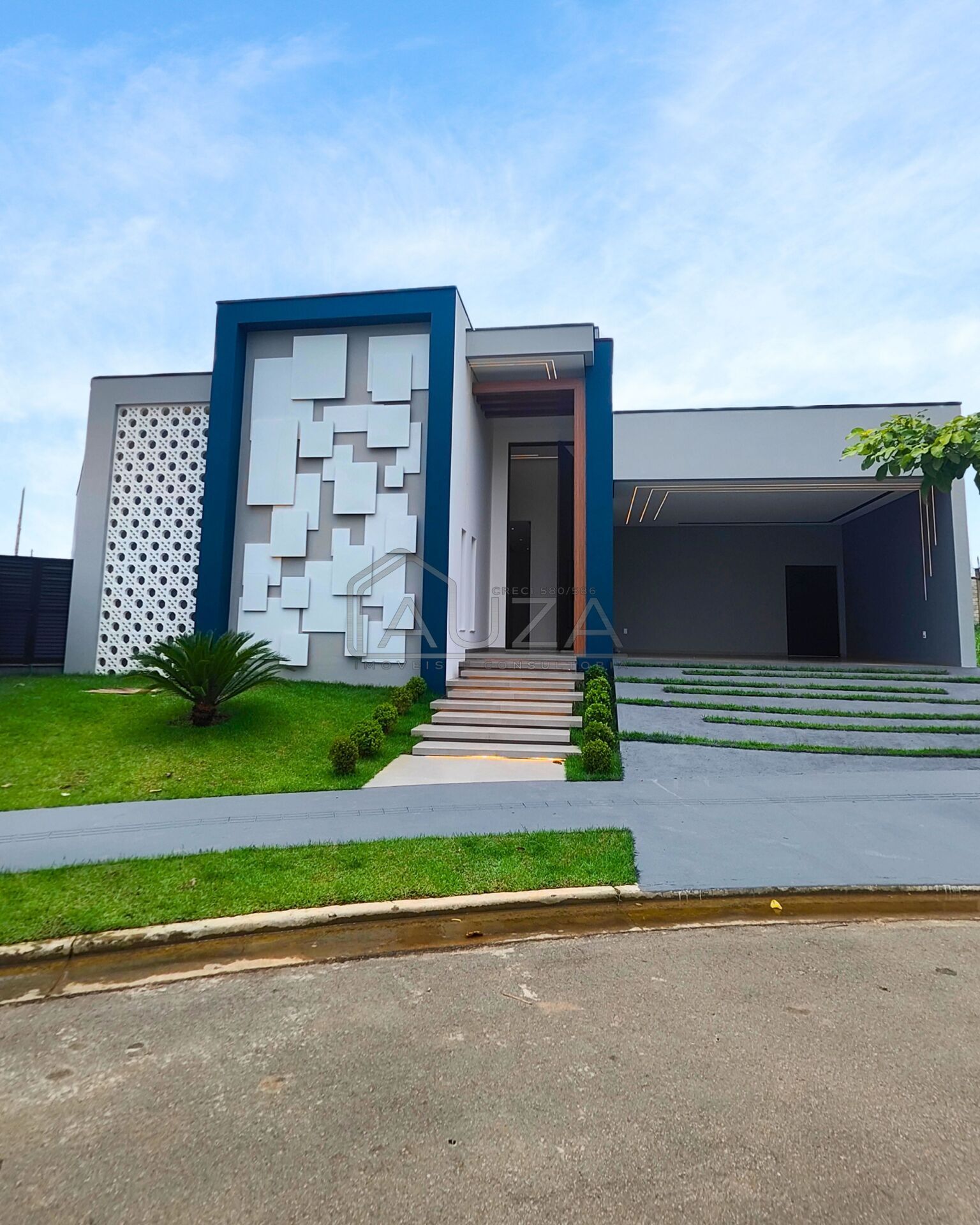 Casa de Condomínio à venda com 4 quartos, 380m² - Foto 2