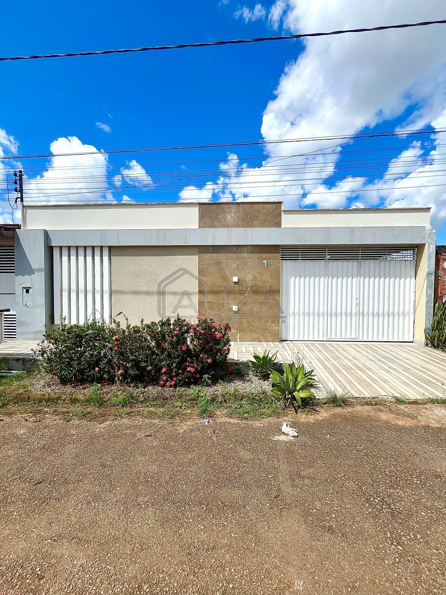 Casa à venda com 3 quartos, 153m² - Foto 2