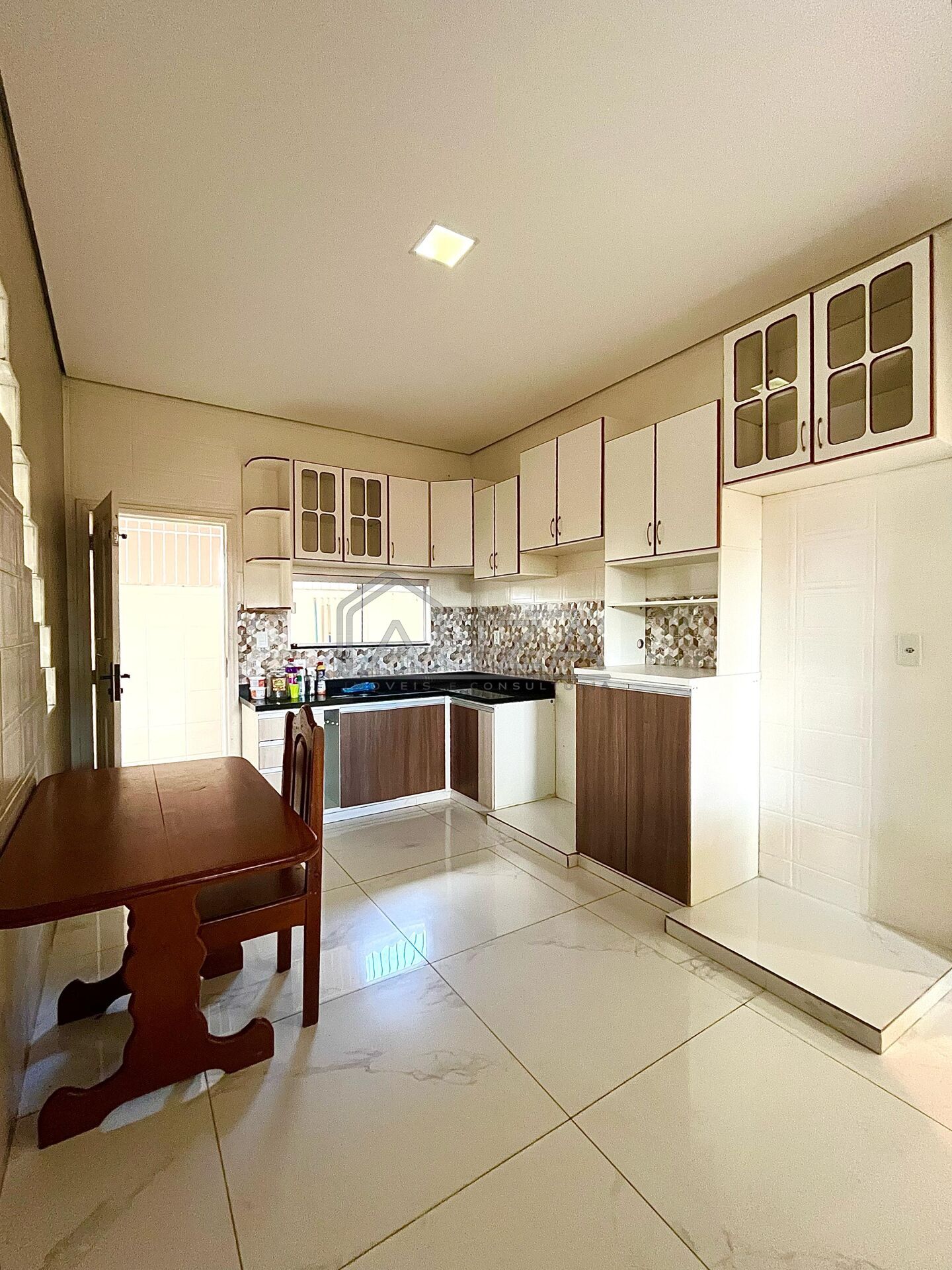 Casa à venda com 3 quartos, 153m² - Foto 14