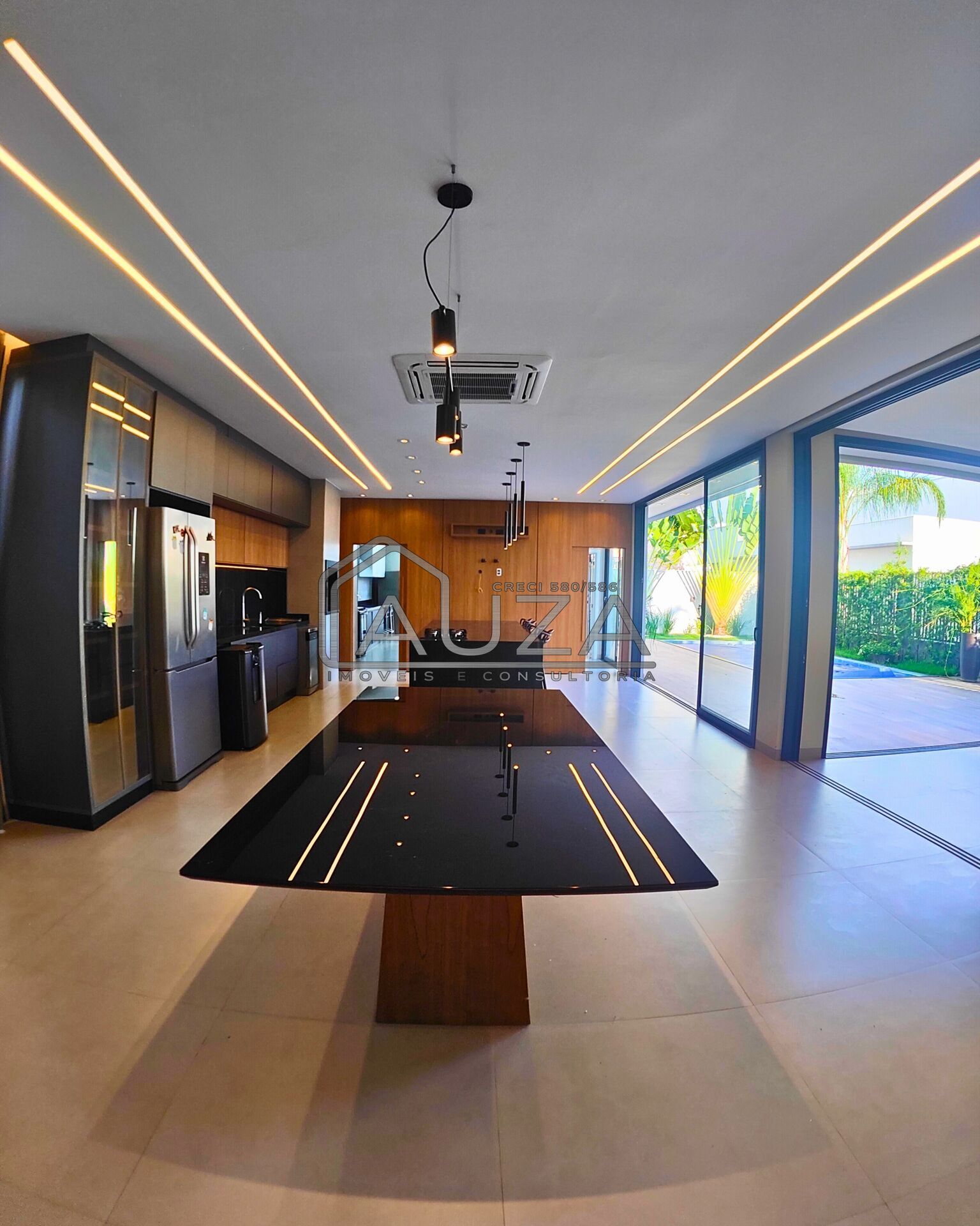 Casa à venda com 4 quartos, 325m² - Foto 9