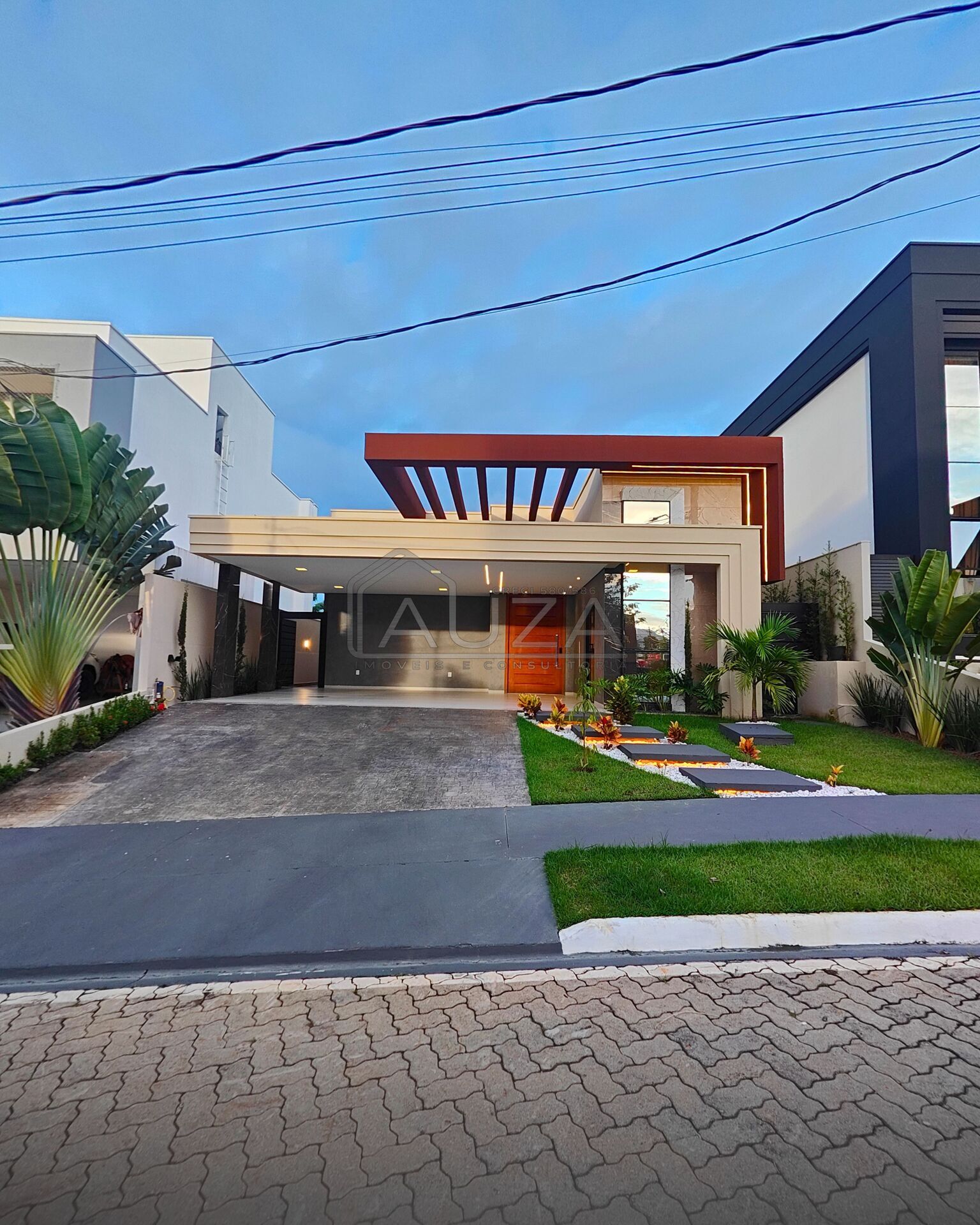 Casa à venda com 2 quartos, 196m² - Foto 1