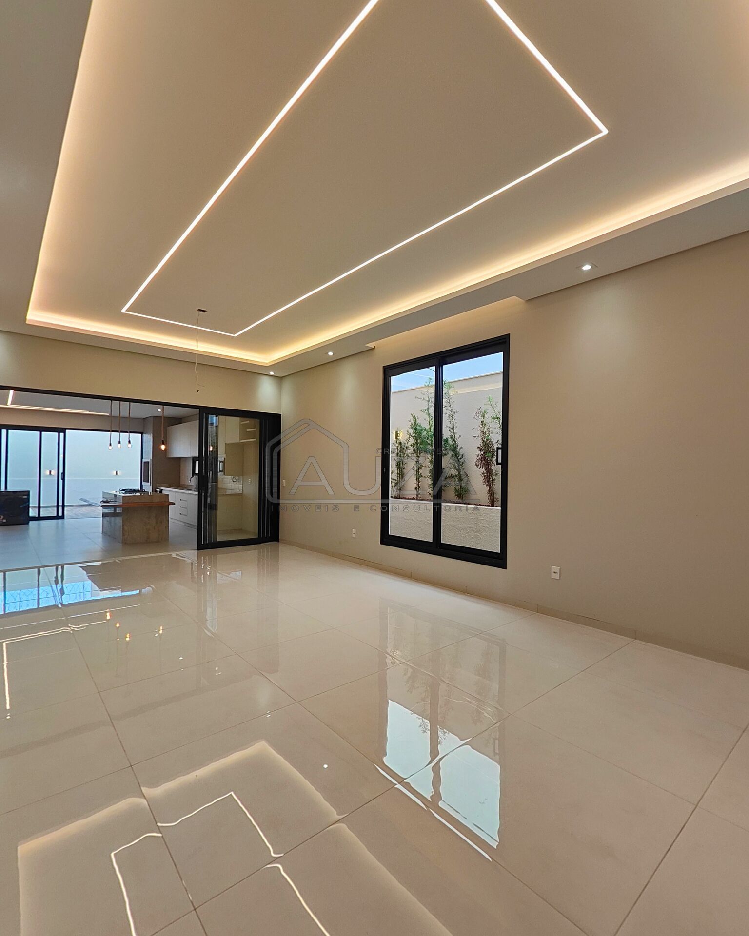 Casa à venda com 2 quartos, 196m² - Foto 4