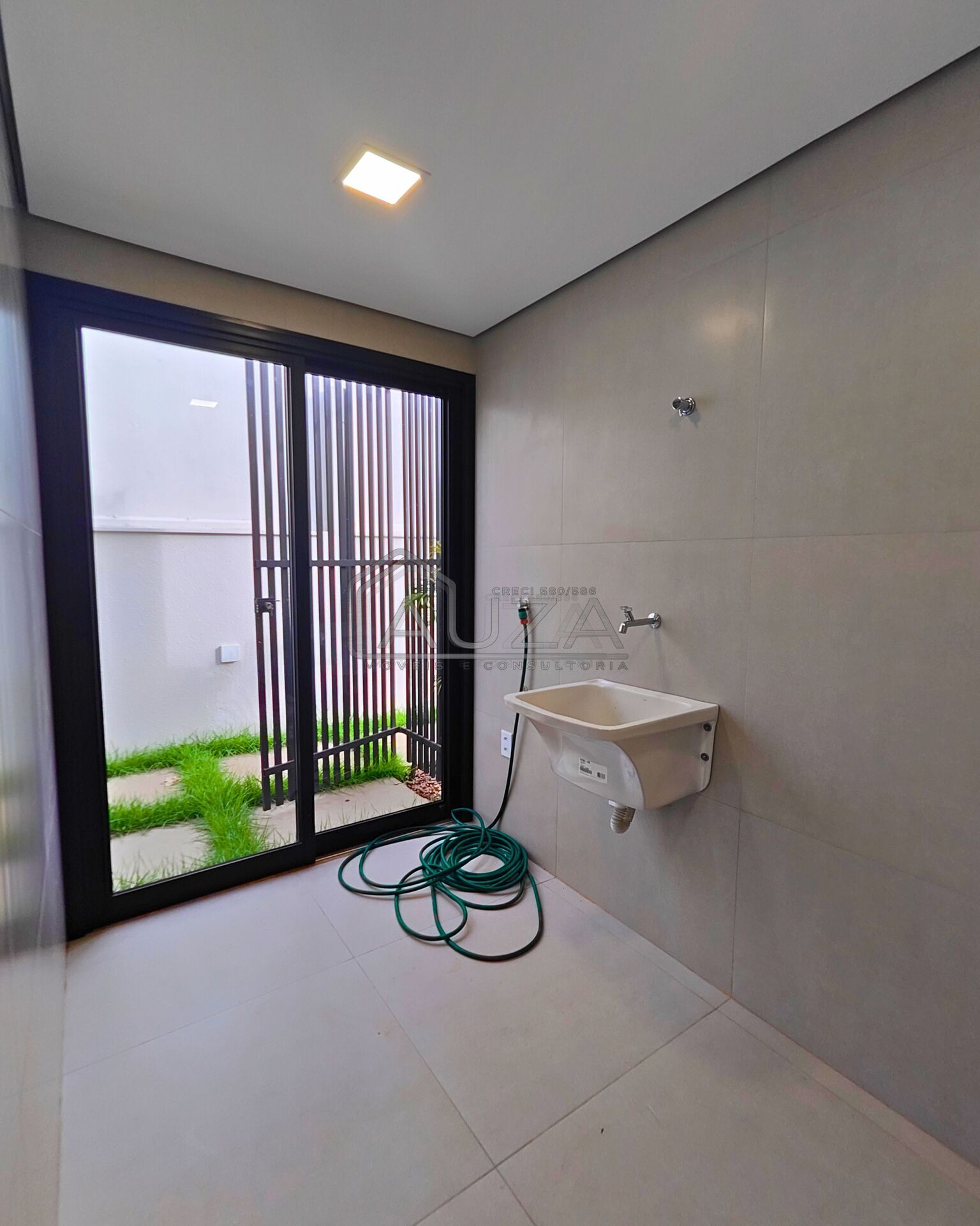 Casa à venda com 3 quartos, 200m² - Foto 15