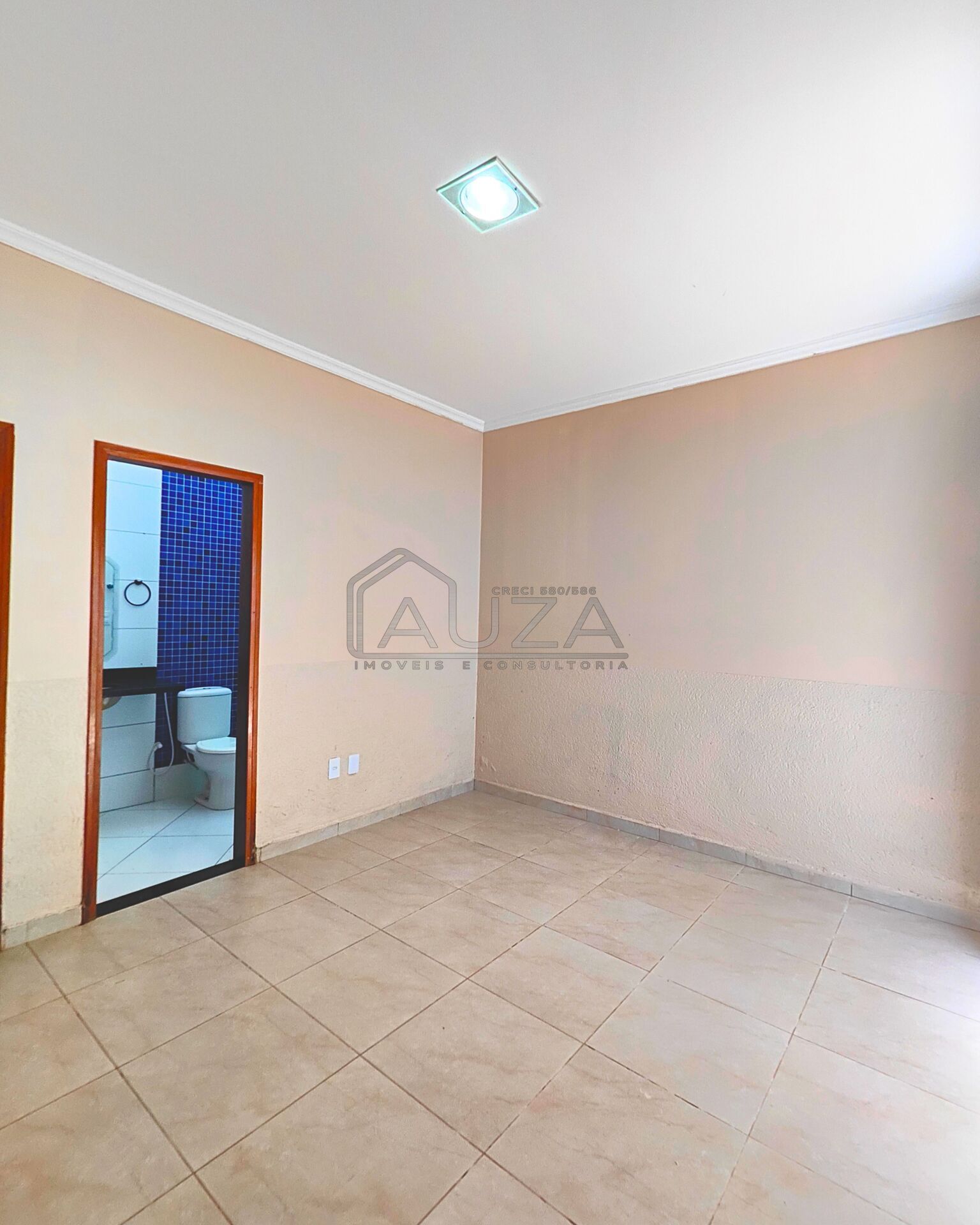 Casa para alugar com 2 quartos, 70m² - Foto 10