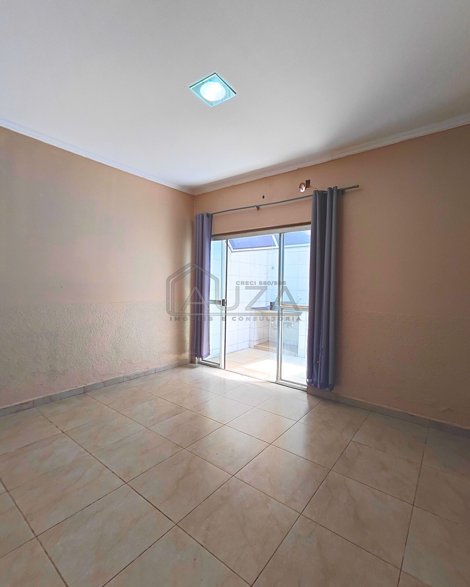 Casa para alugar com 2 quartos, 70m² - Foto 9