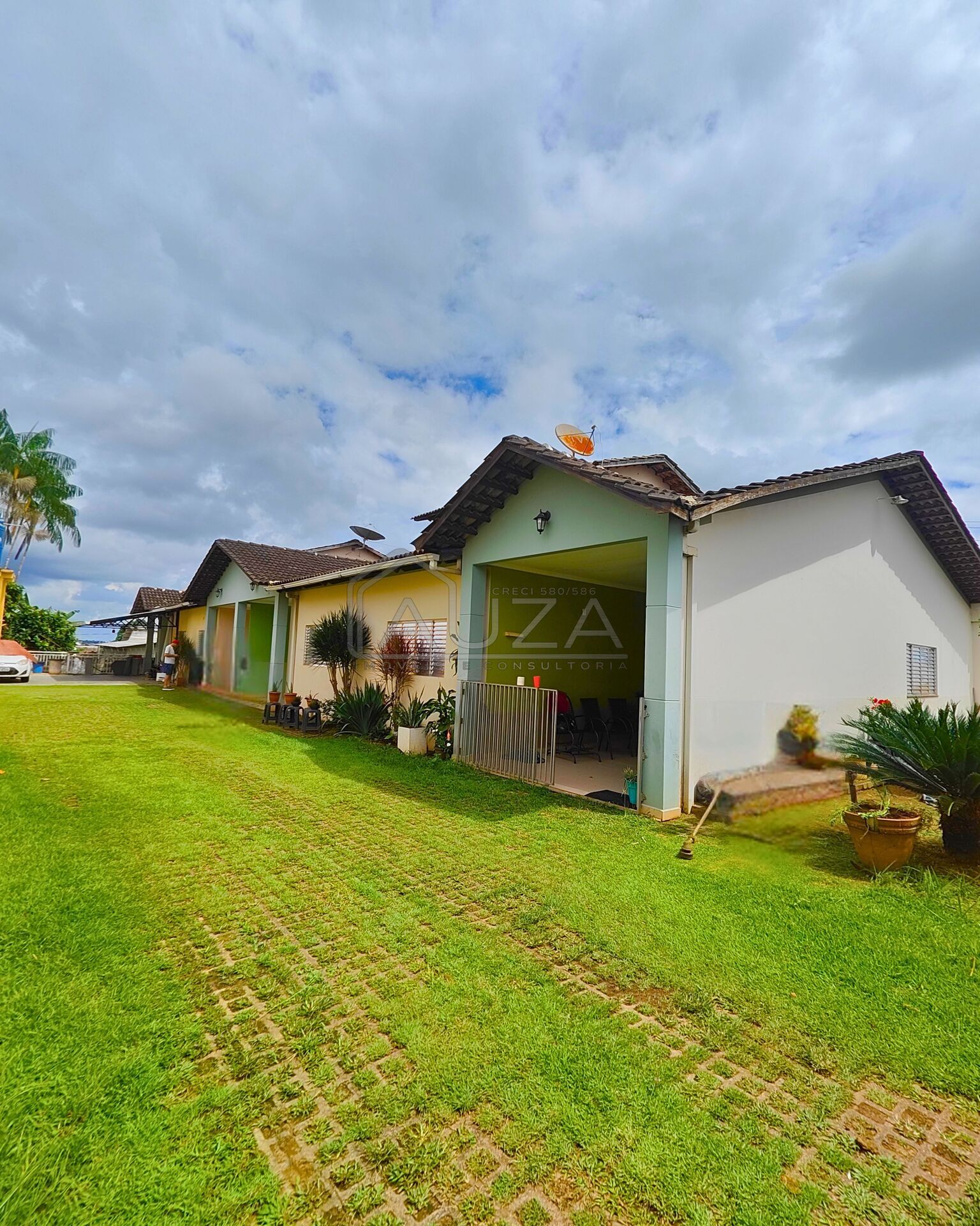 Casa para alugar com 2 quartos, 70m² - Foto 1