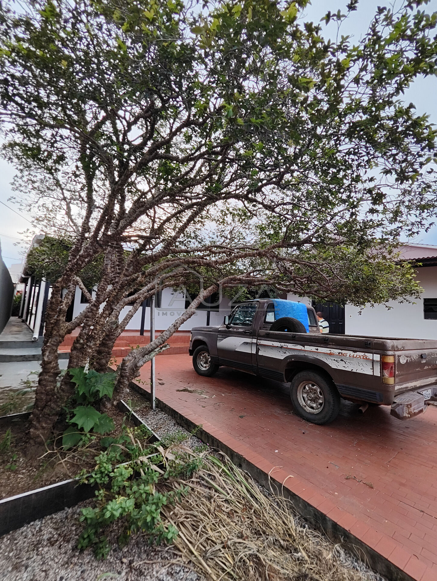 Casa à venda com 3 quartos, 132m² - Foto 2