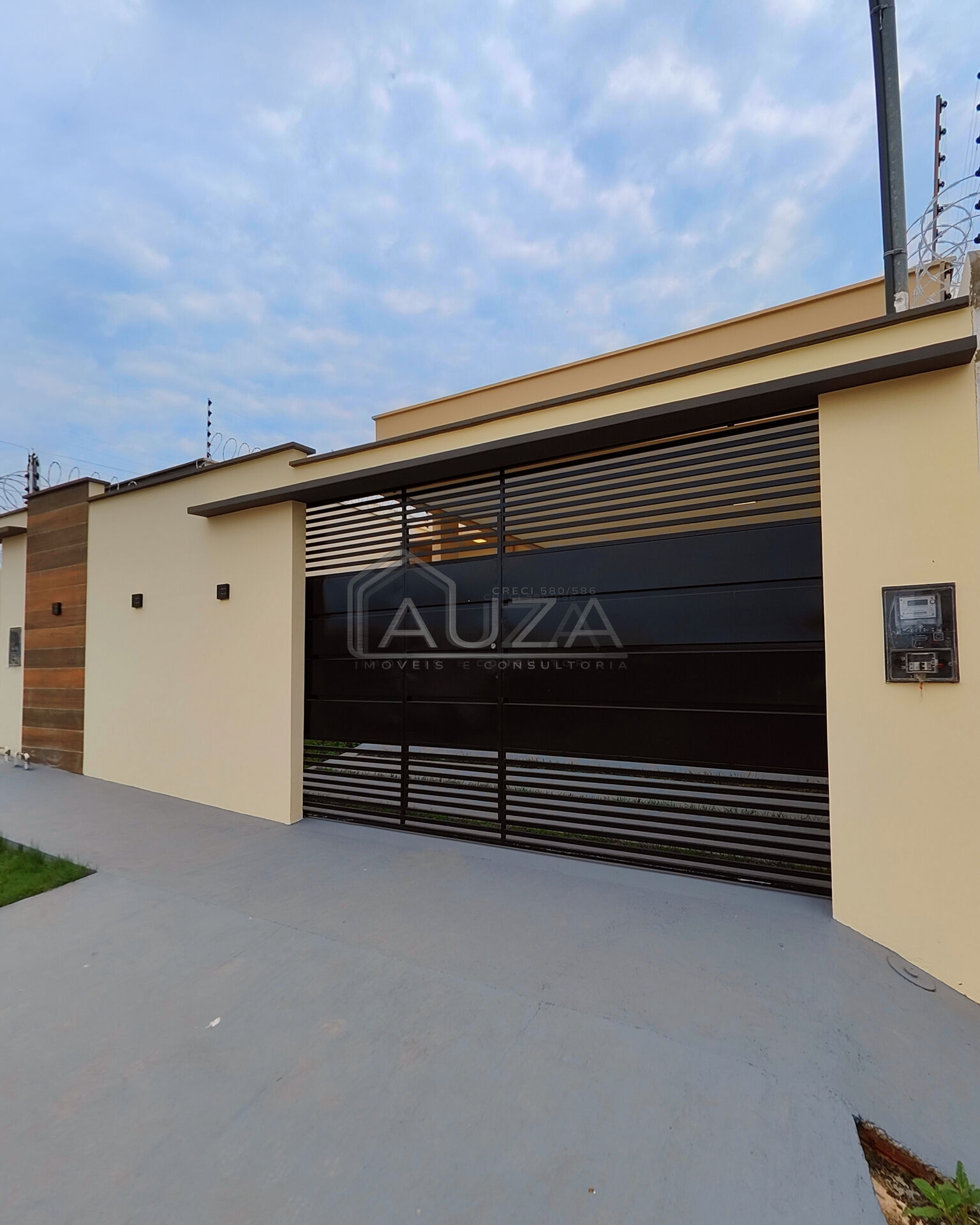 Casa à venda com 2 quartos, 104m² - Foto 2