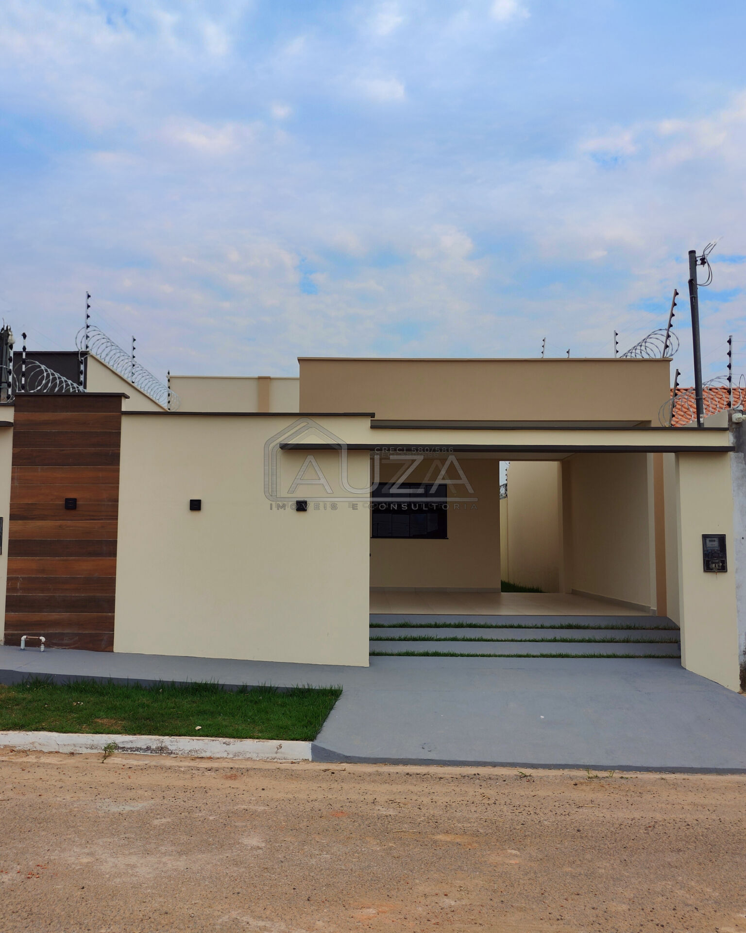 Casa à venda com 2 quartos, 104m² - Foto 1